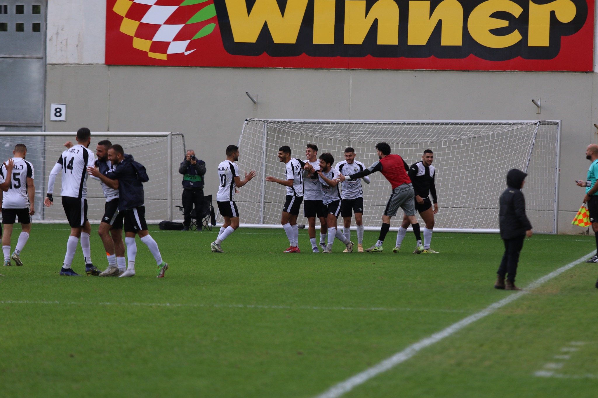 החגיגות לאחר השער השלישי (דאפר מחאמיד)