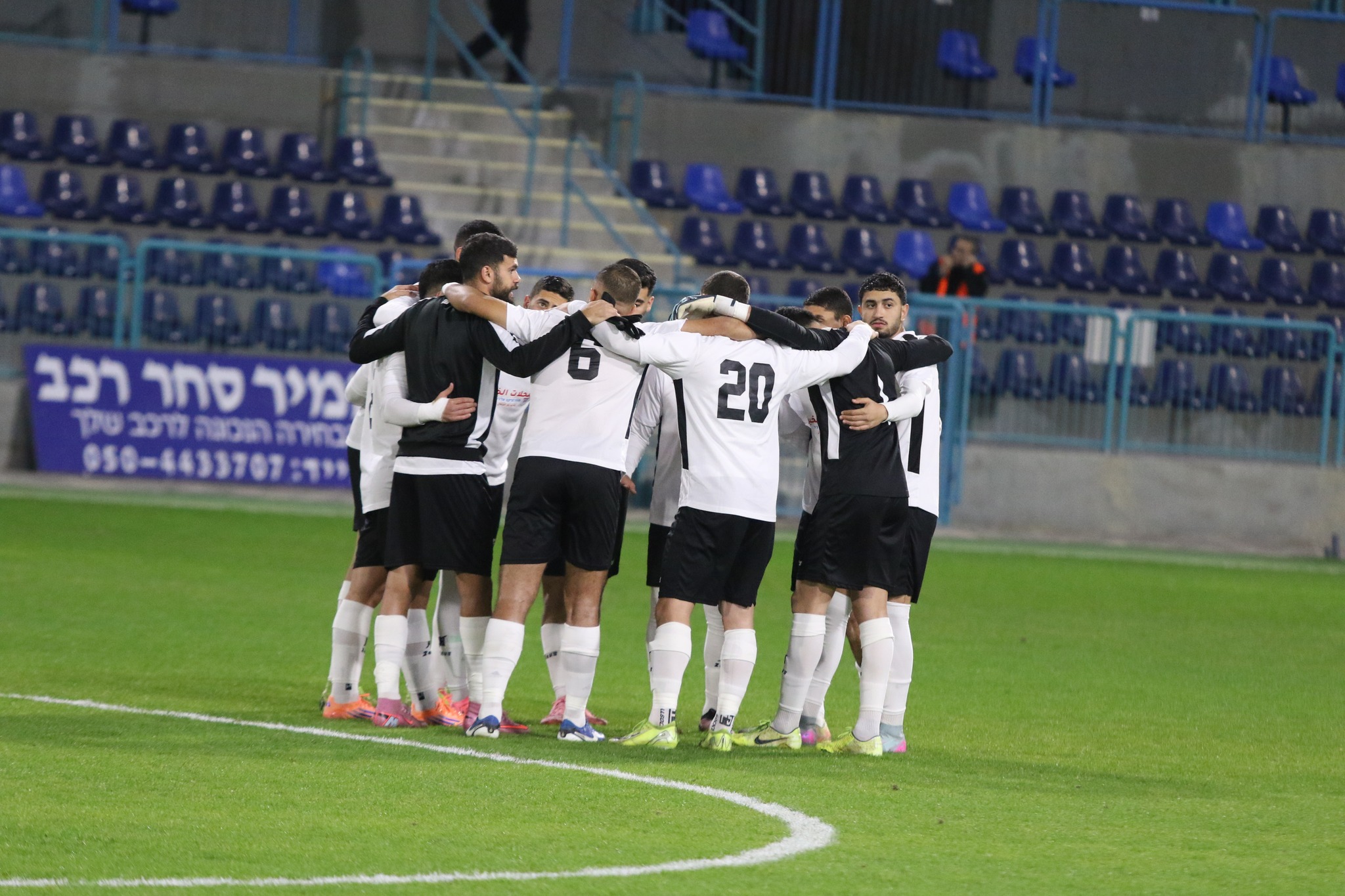 הדרבי של אום אל פאחם. שחקני צעירי אום אל פאחם (דאפר מחאמיד)