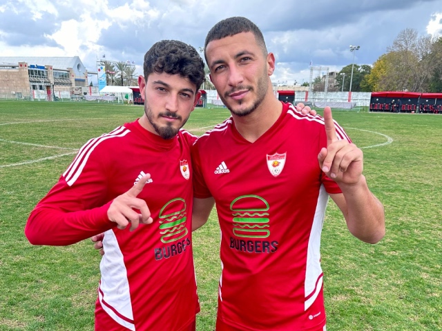 כובשי השערים לטירה (נזיה סולטאן)