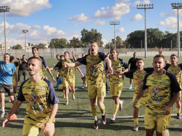 עירוני אשדוד. לוהטת (איציק שטינבורצל)