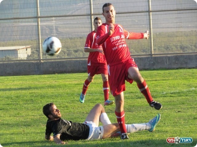 הקצב המהיר נמשך. רנקביץ' מתקל את סעדי (צילום: חג'ג' רחאל)