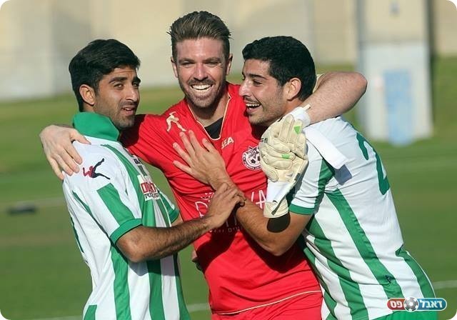 מי תעצור את עמישב? לובין, צ'צ'יאן ומסיקה חוגגים (צילום: לירן דורף)