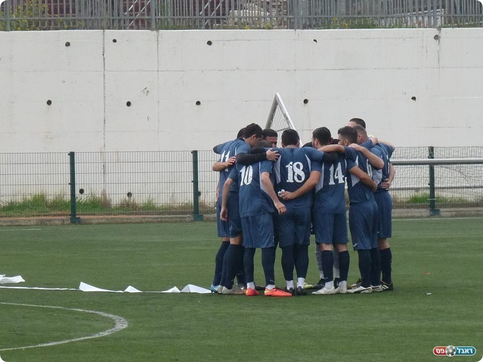 חזרו למאבק העלייה. שחקני בית"ר אריאל (אלי שמואלי)