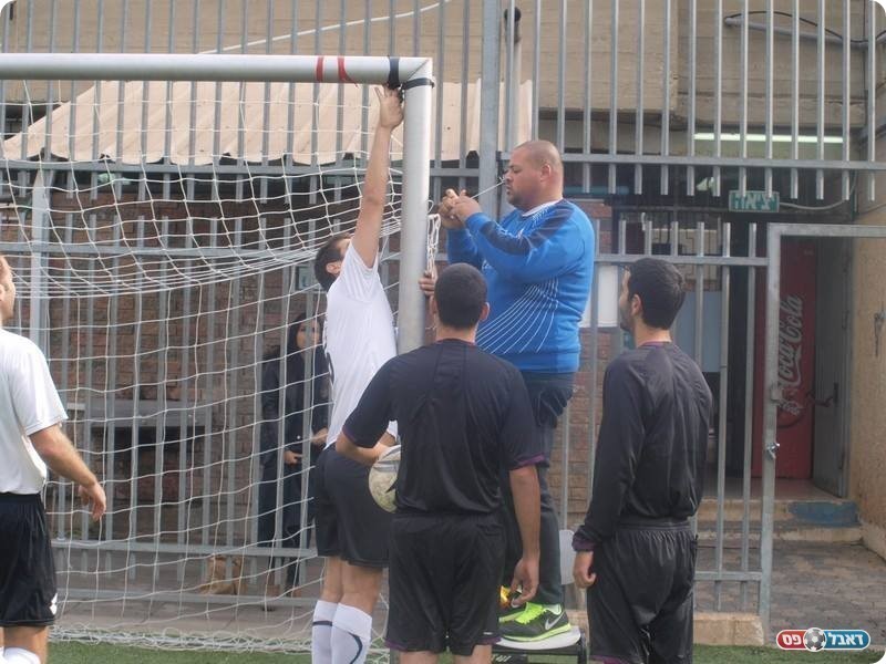 ומתקנים אותו (אלון יהודיוף)