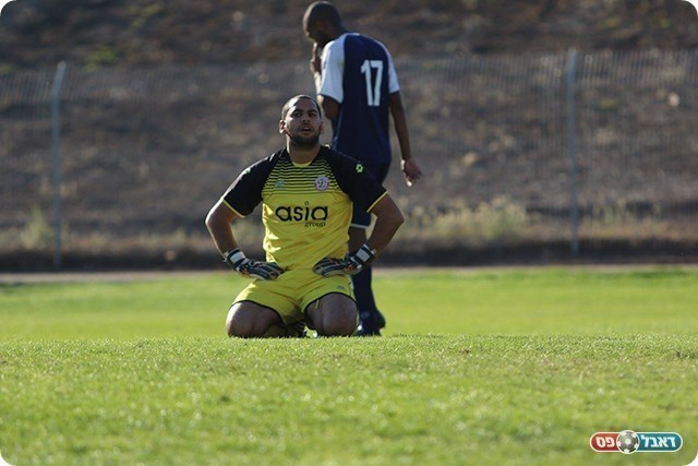 נמרוד כהן מאוכזב (עודד חסין)