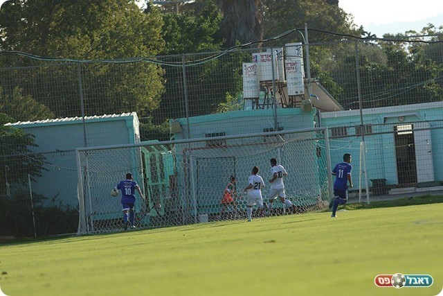 קרית אתא כובשת (עודד חסין)
