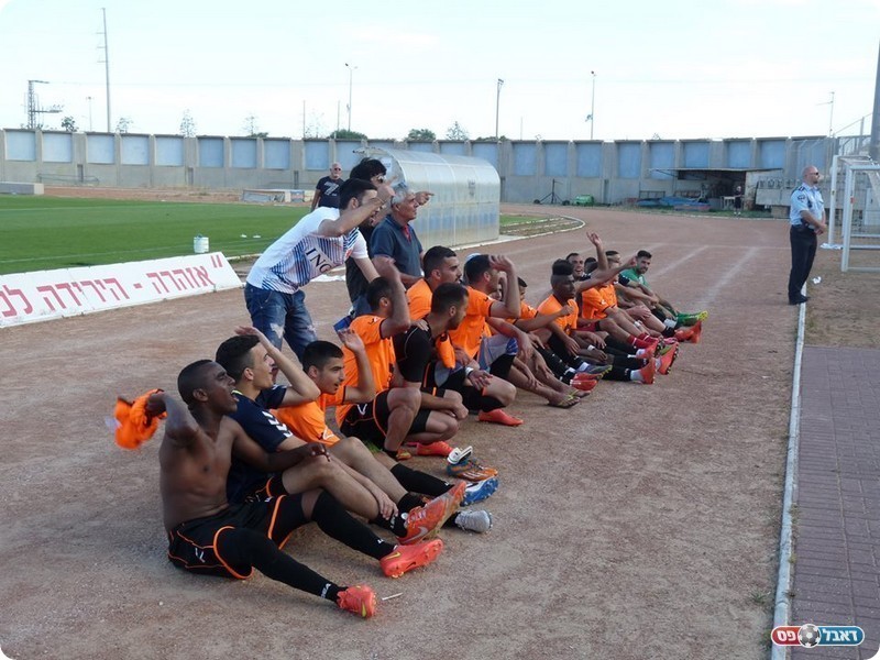 ממשיכים לחלום. שחקני קרית מלאכי (אלי שמואלי)