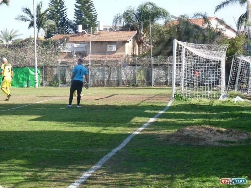 חולון הייתה מדוייקת יותר. השער של כהן זדה (אלי שמואלי)