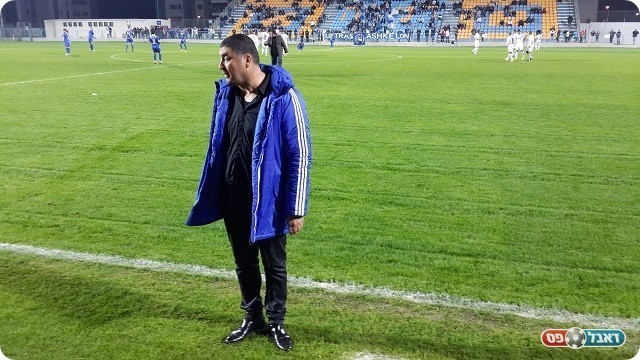 הירבה להתבדח עם קהל שעריים. יובל נעים (זיו אמויאל)