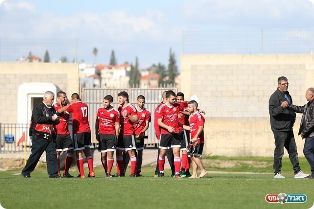 שחקני טירה בסיום (וואסים מוואסי)
