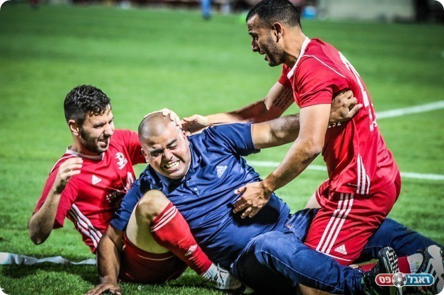 הרבה לחץ השתחרר (וואסים מוואסי)