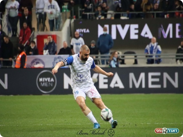 חושש מהפציעה. לוי (צילום: בן מלניק)