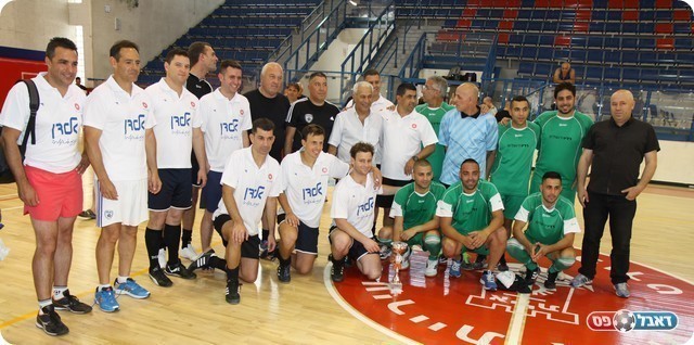 הגיעו לגמר רדיו ירושלים 101FM ונבחרת ערוץ הספורט.