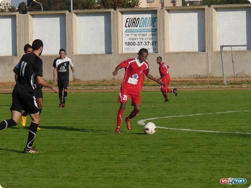 משחק לא קל מול המוליכה. זיו קבדה מבני יצ'לאל (אלי שמואלי)