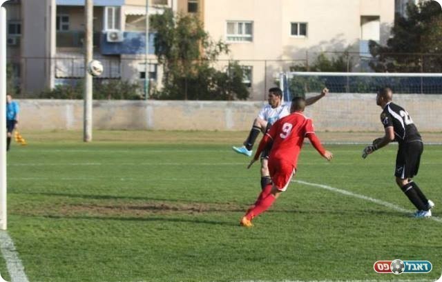 טעות קריטית. ג'ברין בועט לשערו הוא (שלומי גבאי)