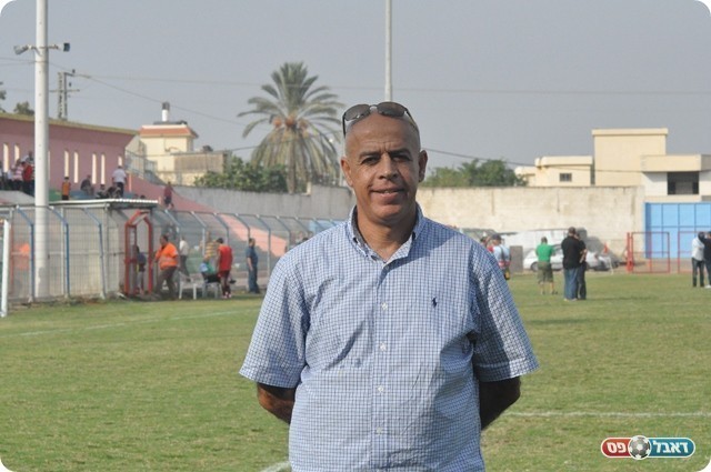 יאמן את הקבוצה גם בליגה ב'. טהא (צילום: חאדר אניס)