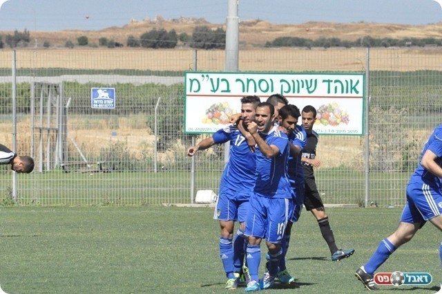 גנבו את המקום השלישי. חוגגים את הראשון של ידען (חאדר אניס)