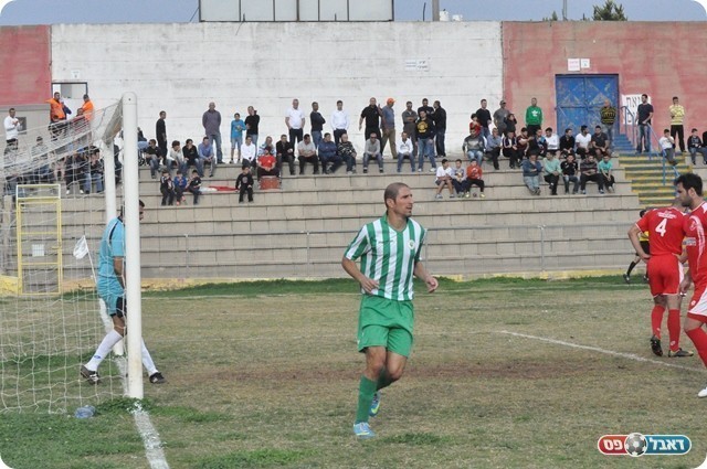 ניסים חוגג (צילום: מוחמד חאדר אניס)