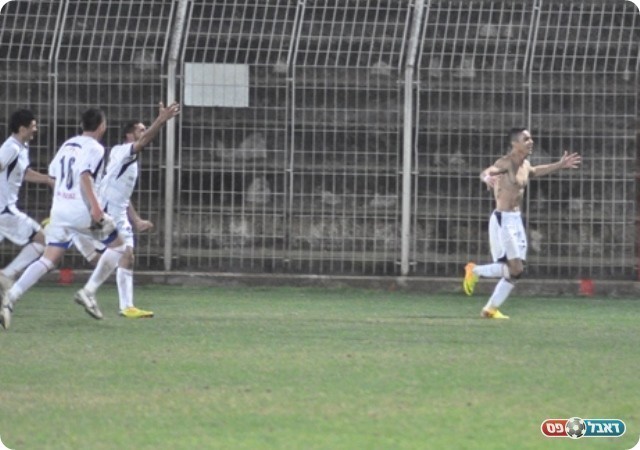 הקפיץ את היציע. ג'ברין חוגג (צילום: חאדר אניס)