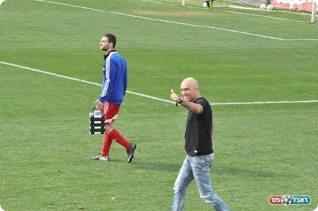 ההודעה על התיקו של הוד השרון הגיע. בכר מאושר (צילום: מוחמד חאדר אניס)