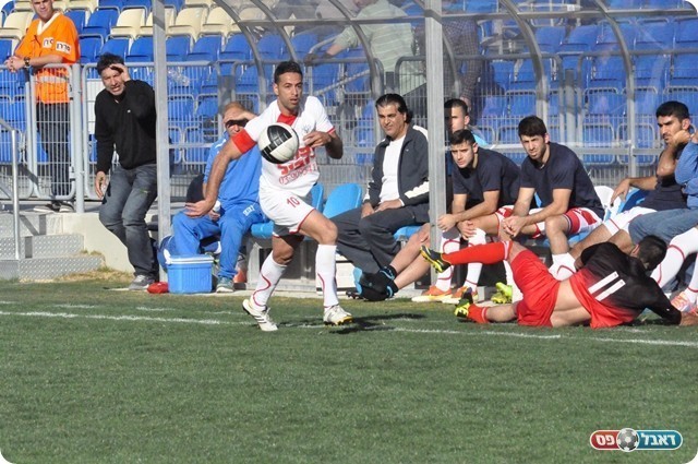 שיחק העונה בכל תפקיד במגרש. נור סרסור (צילום: חאדר אניס)