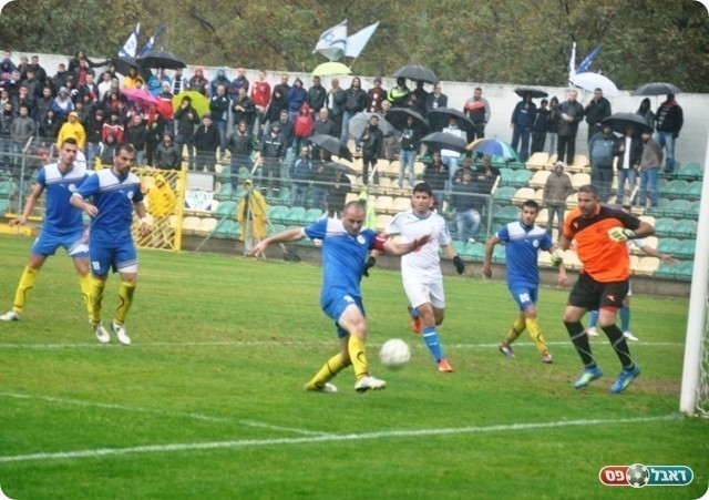 בגיל 35 מראה את יכולתו. טל (צילום: אחמד עוויסאת)