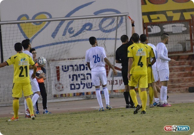 מכה נוספת לב"ש. האדום של לוגסי (צילום: ולדי מויסייב)