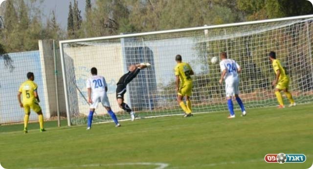 שער מהמם. רוזנקוביץ' נכנע לכדור של כהן צדק (צילום: ולדי מוסייב)