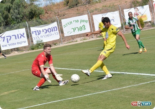 יכולת טובה. מסיקה עוצר את אלקבץ (ולדי מויסייב)
