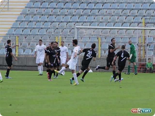 ורץ לחגוג (צילום: קובי רוזן)