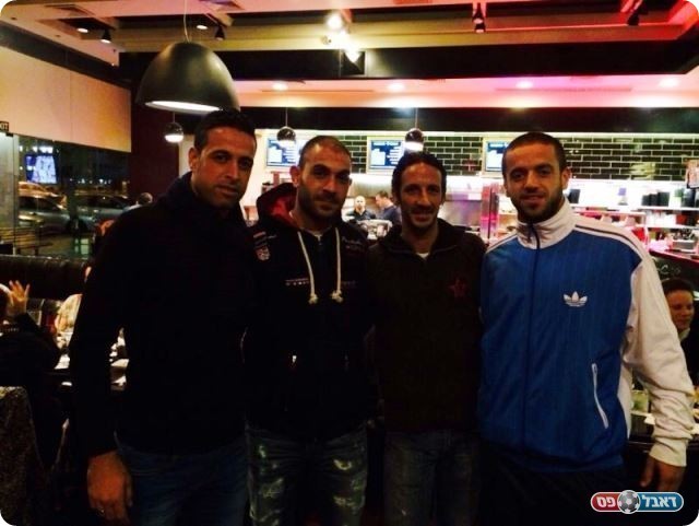 המתווכים, פרג' (מימין) וסרסור (משמאל)