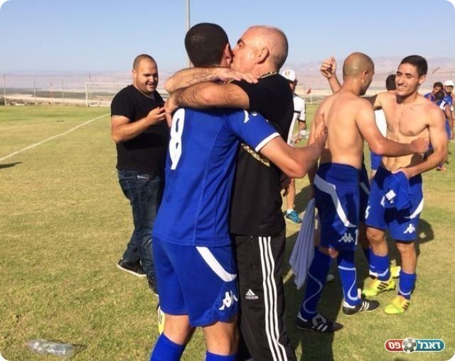 סגר מעגל. בכר ובר דוד 