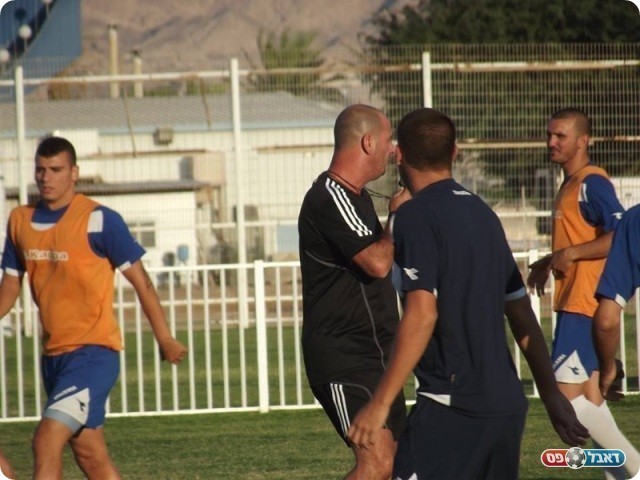 משחקי אימון רק עם הנוער. האיילתים בפעולה