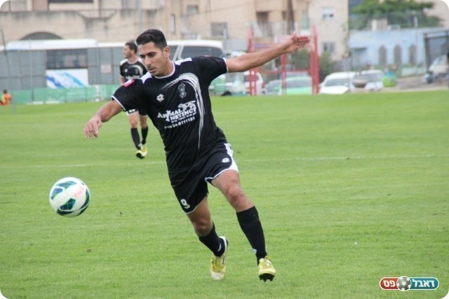 הלחץ של טבריה גבר. עמר (צילום: עודד חסין)