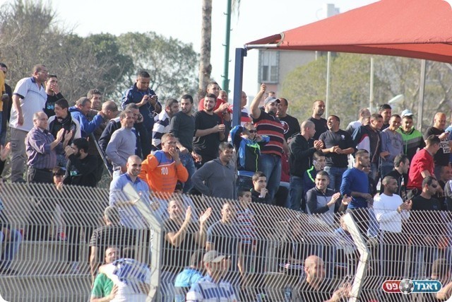 הגיעו לתמוך. אוהדי כפר קאסם (תאמר סרסור)