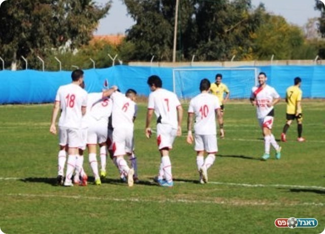 עדיין בתמונת הפלייאוף. חוגגים את השני (צילום: תאמר סרסור)