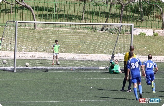 וכובש (פזי שינדלר)