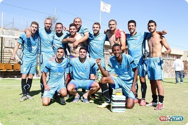 לא יכלו לכתוב תסריט ראוי. מעלה אדומים (עבדאללה אזברגה)