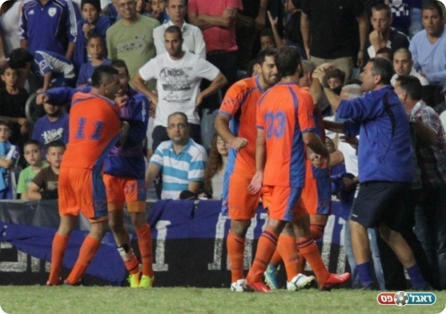 ספואן סגר עניין. השער והחגיגות