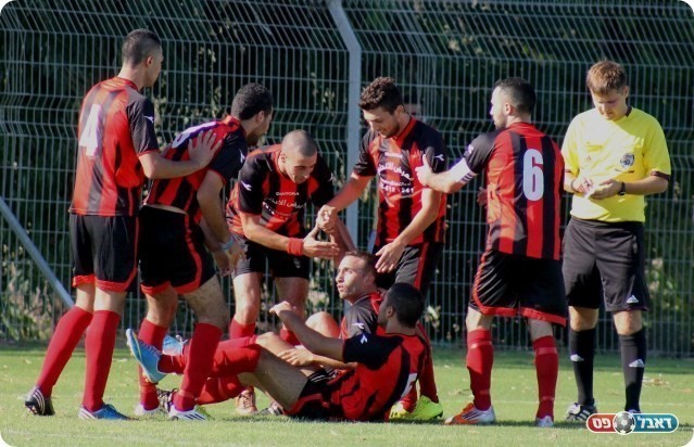 הצעקות עזור. חוגגים את הראשון של דראושה (צילום: אחמד עזאיזה)