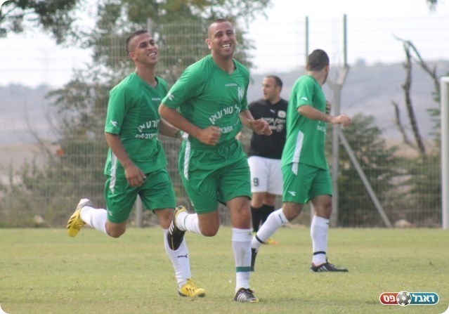 שער בכורה. אזולאי (צילום: אחמד עזאיזה)