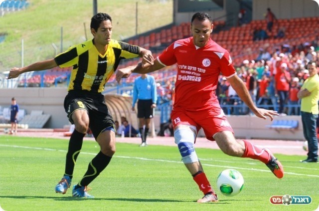 התבססו על יכולת אישית. אבו עראר מול בונקר (אנס אבודעבס)