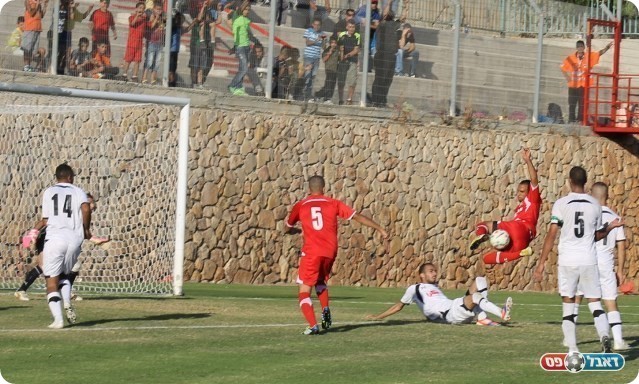 הדרמה מתחילה. הערבוביה (צילום: אחמד עזאיזה)