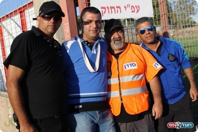 הרגיעו את הרוחות. אנשי האבטחה (צילום: אחמד עזאיזה)