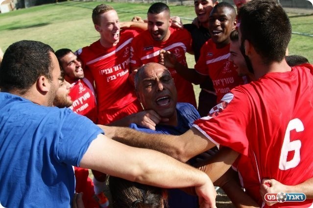 ועוד חגיגות (עבדאללה אזברגה)