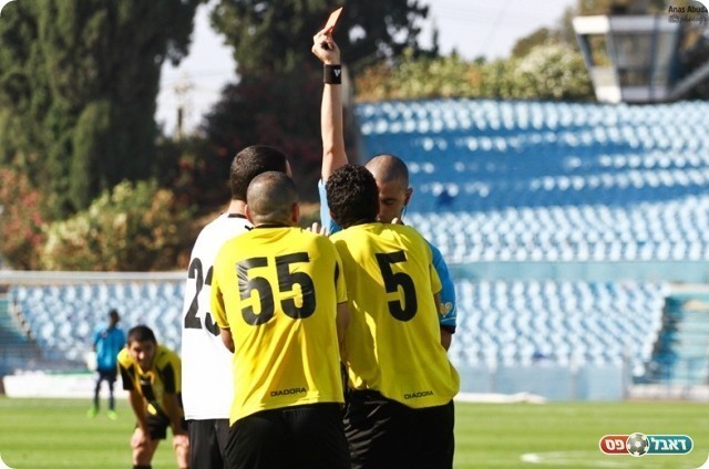 האירוע ששינה את המשחק. האדום (אנס אבודעבס)