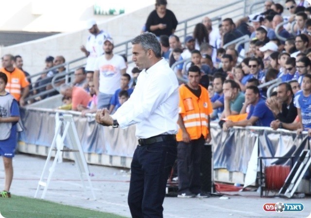 יכול היה לעזוב בכל רגע. יחזקאל (קובי רוזן)