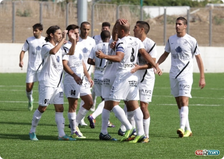 וכולם חוגגים (צילום: קובי רוזן)