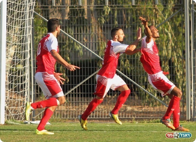 קפצו למקום ה-13. זאנה חוגג (קובי רוזן)