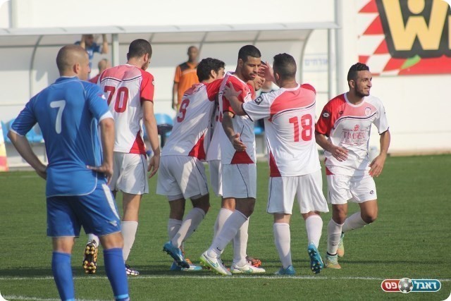 חוגגים את הראשון (תאמר סרסור)